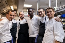 Top Tech-Driven Restaurant Labor Cost Solutions for Today’s Operators